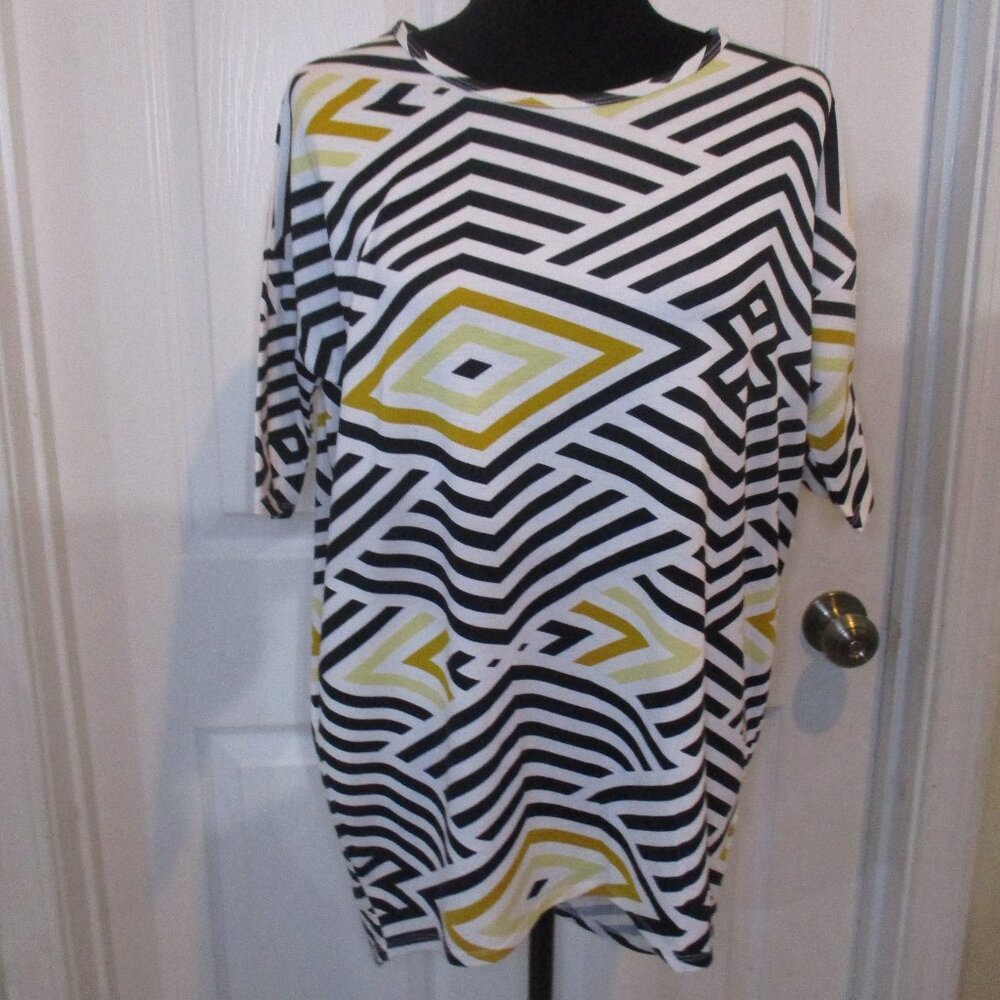 LuLaRoe Irma Black White Mustard Tunic Geometric XXS NWOT